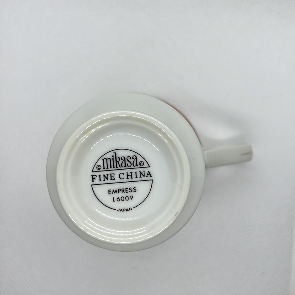 MIKASA EMPRESS FOOTED TEACUP AND SAUCER FINE CHINE VINTAGE L6009 - Picture 15 of 16